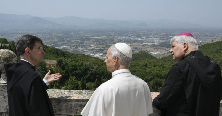MONTECASSINO - MESSA PONTIFICALE CON IL CALICE DEL PAPA