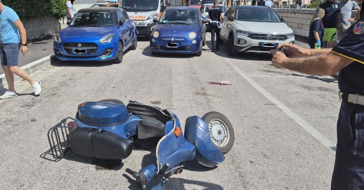 ISOLA LIRI - SCHIANTO AUTO - VESPA