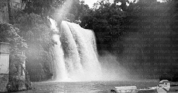 ISOLA LIRI - LA CASCATA, L'ACQUA E L'ISTITUTO LUCE