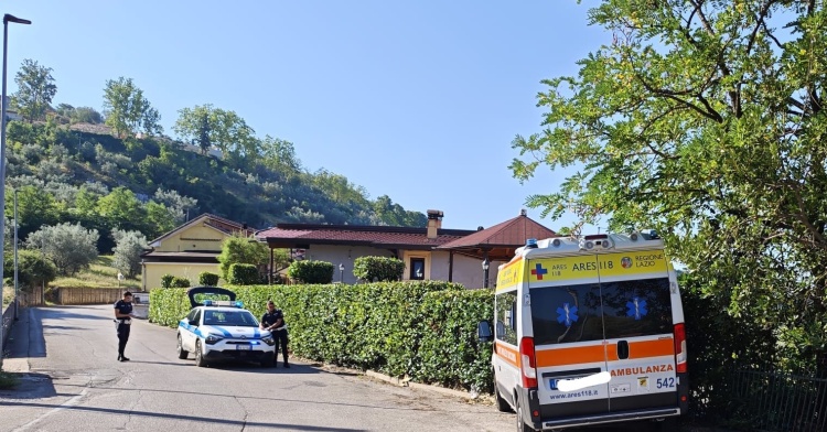 ALATRI - AUTISTA DI AMBULANZA FERITO IN UN INCIDENTE