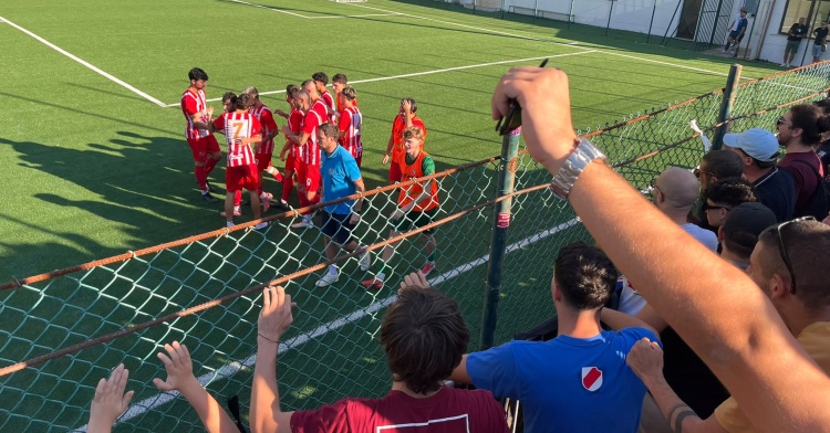 ISOLA LIRI CALCIO - BIANCOROSSI SOLI IN VETTA