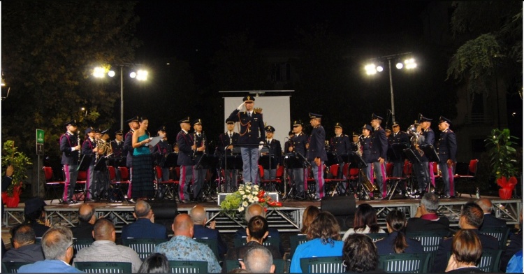 FONTANA - LA FANFARA DEELLA POLIZIA E LA LEGALITA'