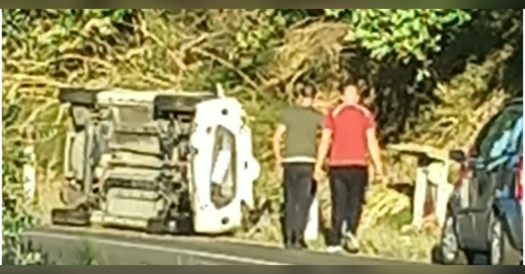 ARPINO - PERDE IL CONTROLLO DELL'AUTO E SI RIBALTA