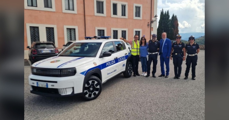 ARCE - NUOVA VETTURA PER LA POLIZIA LOCALE