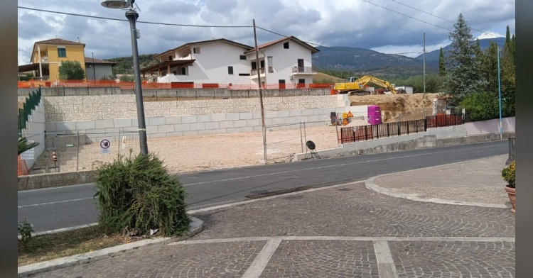 MONTE - PORRINO, IL PARCHEGGIO DELLA DISCORDIA