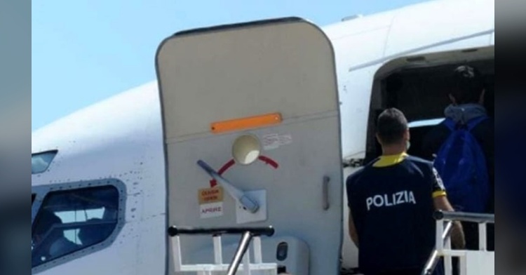 IMMIGRAZIONE - ESPULSO UN CITTADINO INDIANO
